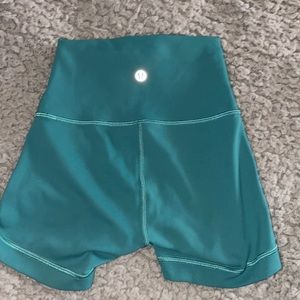 WUNDER TRAIN HIGH RISE SHORT 4” (online only)